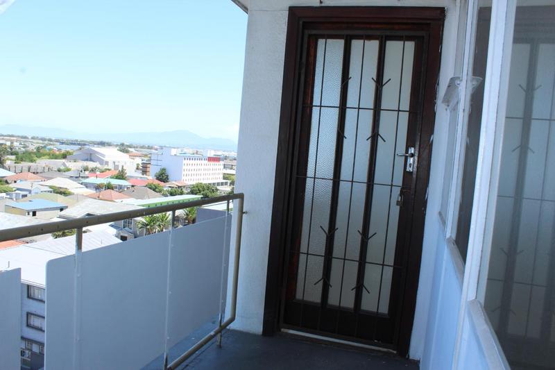 1 Bedroom Property for Sale in Fairfield Estate Western Cape